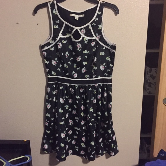 LC Lauren Conrad flower garden dress