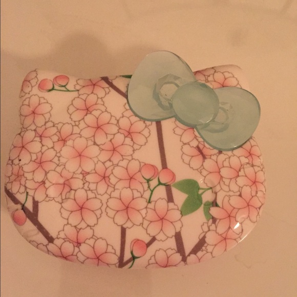 Limited edition hello kitty palette