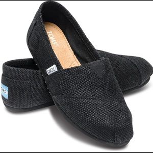 Black burlap Toms