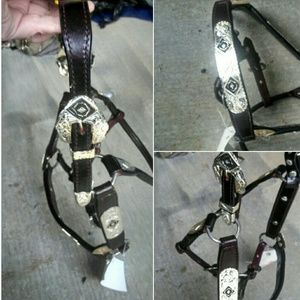 NWT Silver Collection Show Halter