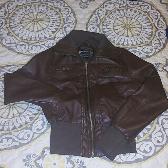 Brown leather jacket - Picture 1 of 1