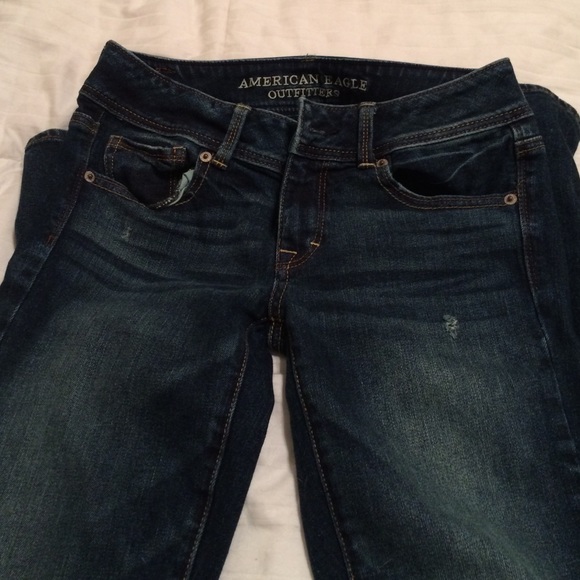 AE Kickboot Stretch