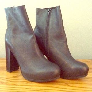 JEFFREY CAMPBELL BLACK BOOTIES