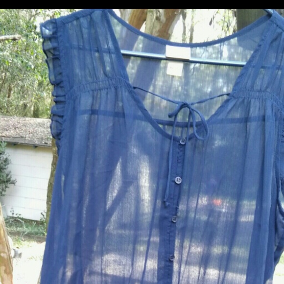 MAKE AN OFFER! Sheer navy blue blouse