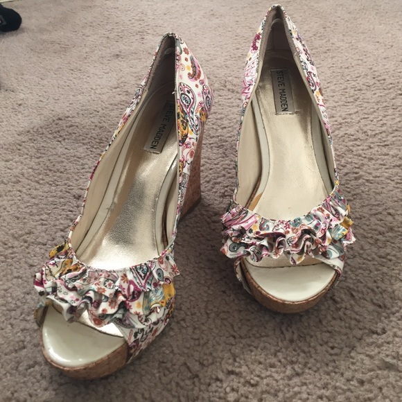 Steven Madden Wedges - Picture 1 of 4