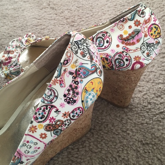 Steven Madden Wedges - Picture 2 of 4