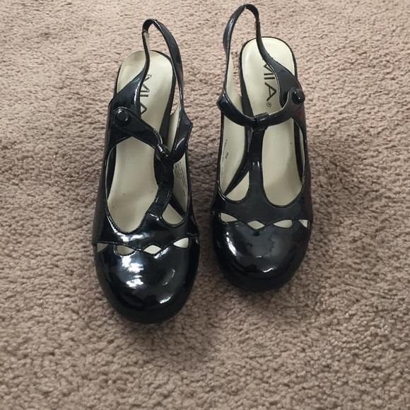 MIA High Heels - Picture 1 of 3