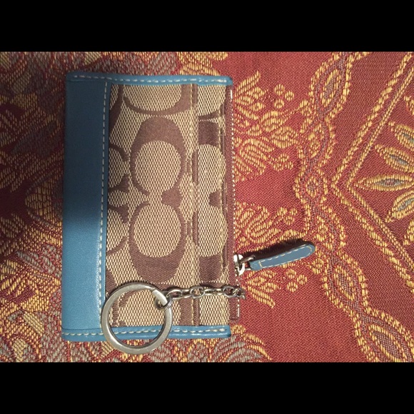 Coach zipper pouch! 🙋🏼 - Picture 2 of 2