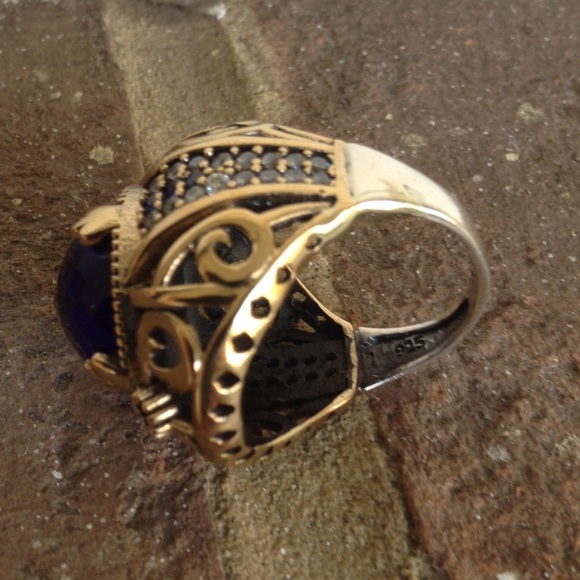 VINTAGE SAPPHIRE WHITE TOPAZ RING - Picture 4 of 4