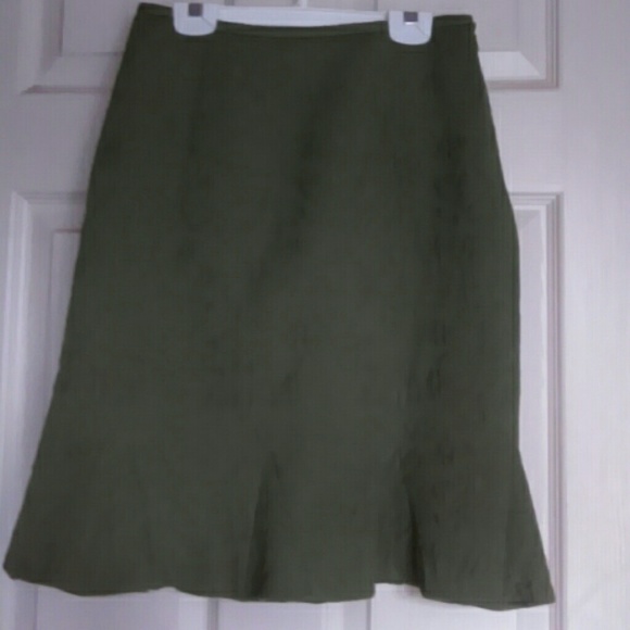 SUPER CUTE skirt set! - Picture 3 of 4