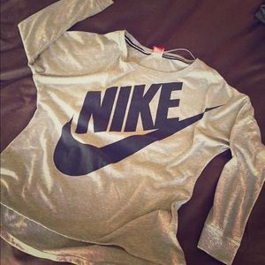 Slouchy long sleeve high low shirt