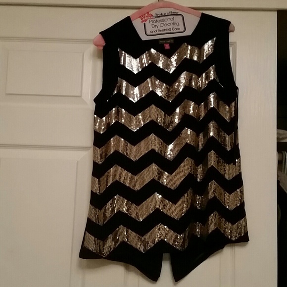 Vince Camuto Top