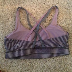 Lululemon sports bra