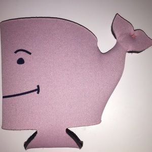 BNWOT Vineyard Vines Whale Coozie