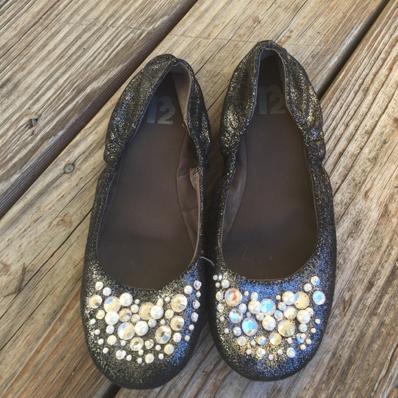 Silver Ballerina flats.