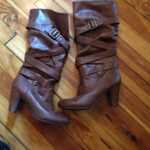 Brown faux-leather boot!
