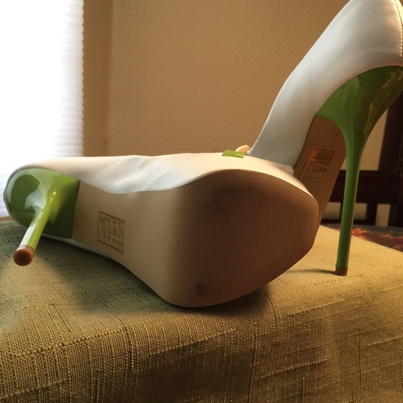 High heels - Picture 3 of 4