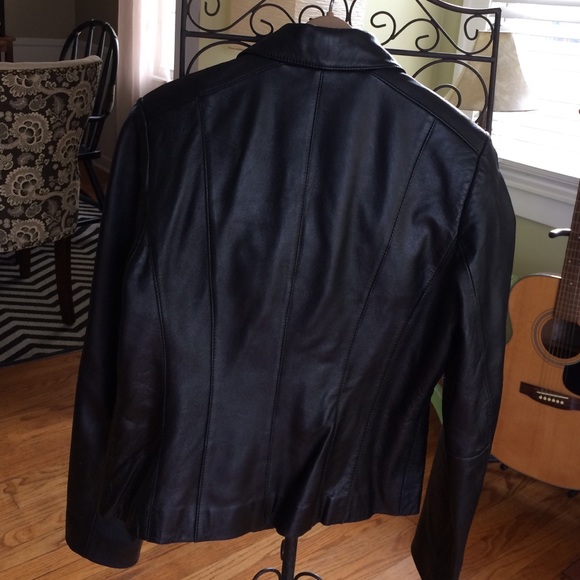 Leather jacket - Picture 3 of 3