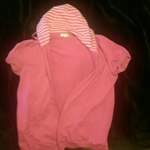 Short sleeve hoodie
