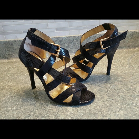 Victor Alford black strap heels