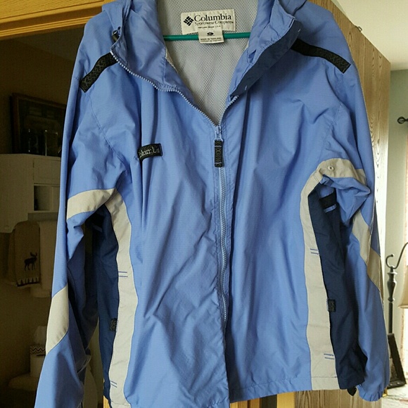 Blue Columbia wind breaker hooded jacket