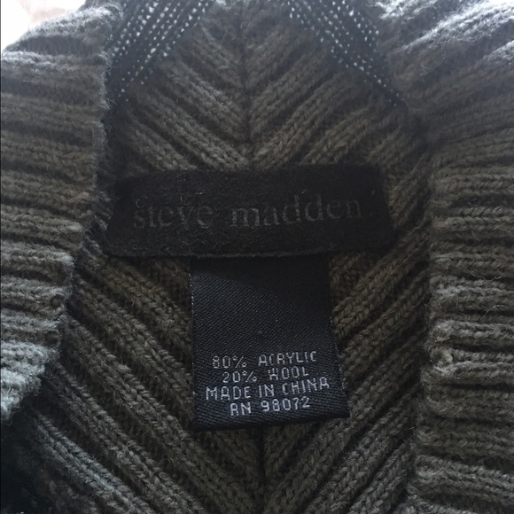 Steve Madden Charcoal gray sweater poncho - Picture 3 of 4
