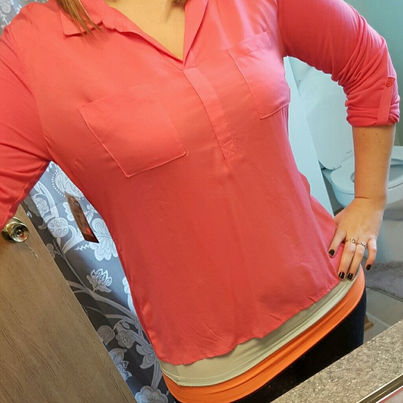 Pink tunic v-neck top - Picture 3 of 3