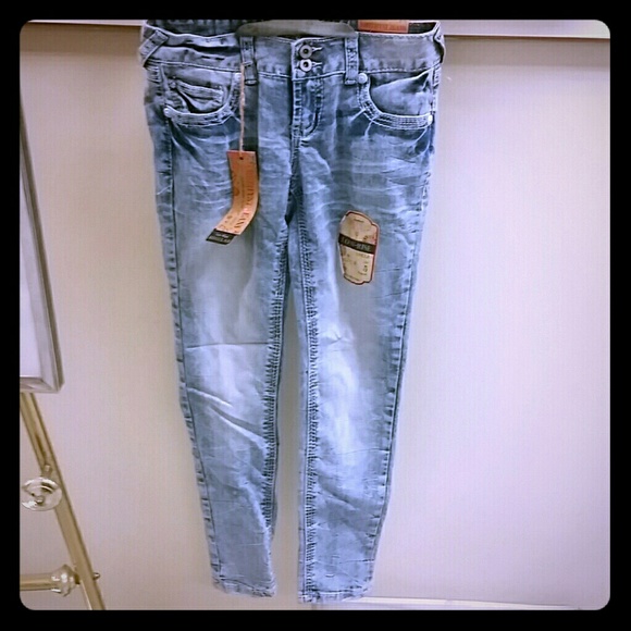 AMETHYST jeans never worn