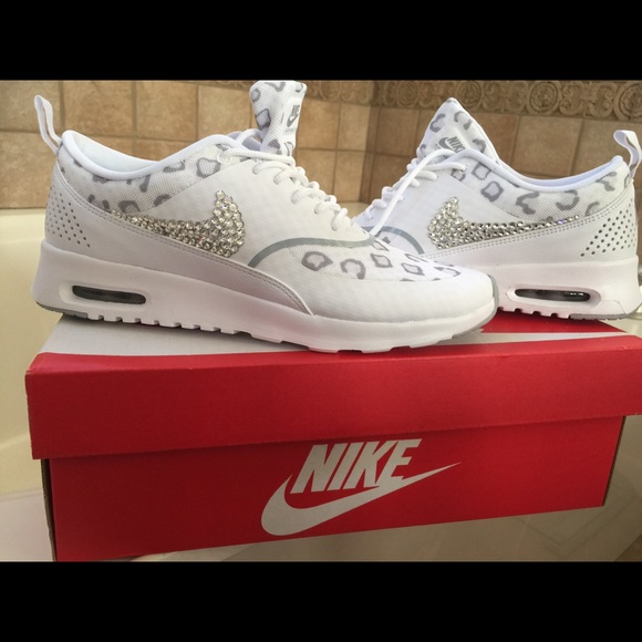 Brand new Nike Air Max with Swavorski Crystals - Picture 2 of 3