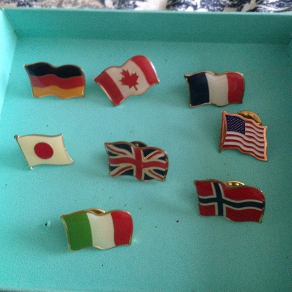 Disney Epcot flag pins
