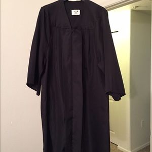 Black graduation gown!