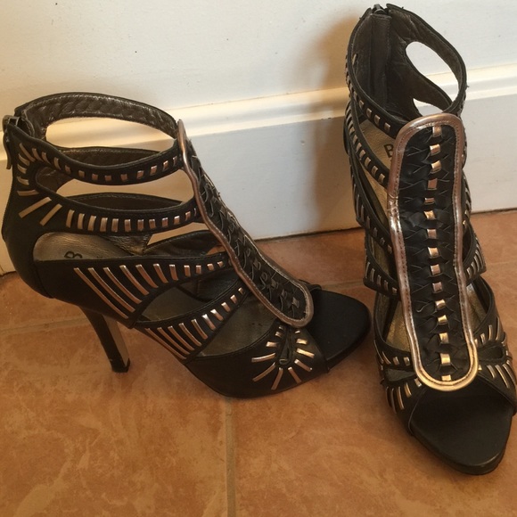Black and silver Bakers heels