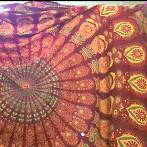 NEW ROUND BOHO TAPESTRY - Picture 4 of 4