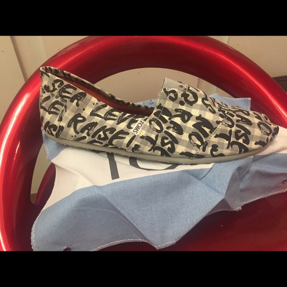 TOMS classic Men Shoes