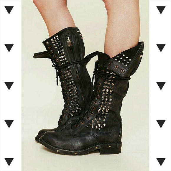 Sold on Ebay! Jeffrey Campbell Seattle Love Boots