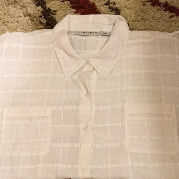 Sag Harbor Simple White SS Buttondown. 2X