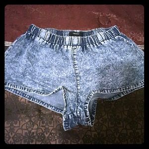 Women shorts