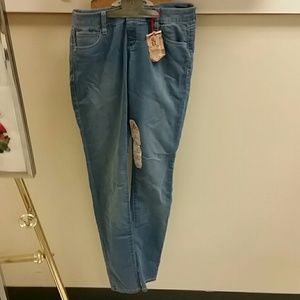 Size 3 Decree jeggings