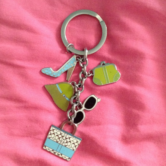 🆕 LISTING ❗️ Coach Keychain