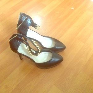 Aldo heels with chain around ankle