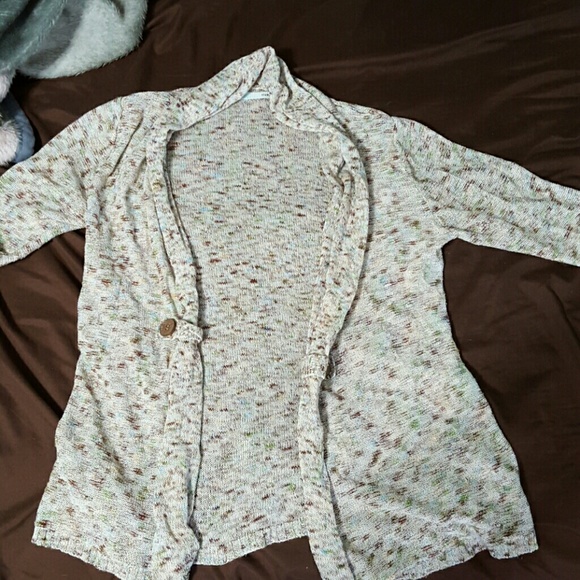 Maurices 3/4 length sleves