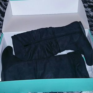 Black Gemini scrunch boots