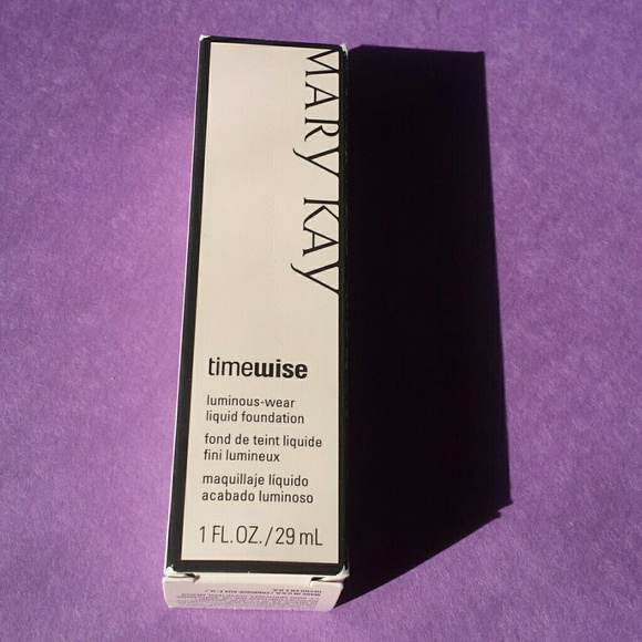 Bronze 4 038717 MARY KAY FOUNDATION