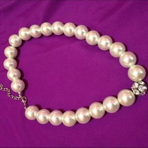 Cute pearl necklace