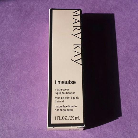 Bronze 7 038771 MARY KAY liquid foundation