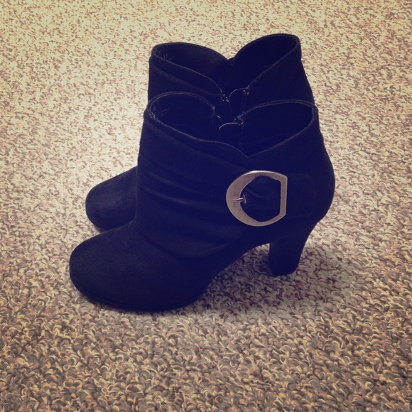 pre-loved rampage booties