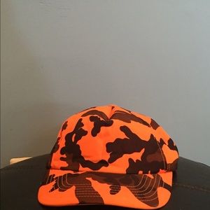 ORANGE CAMO HAT