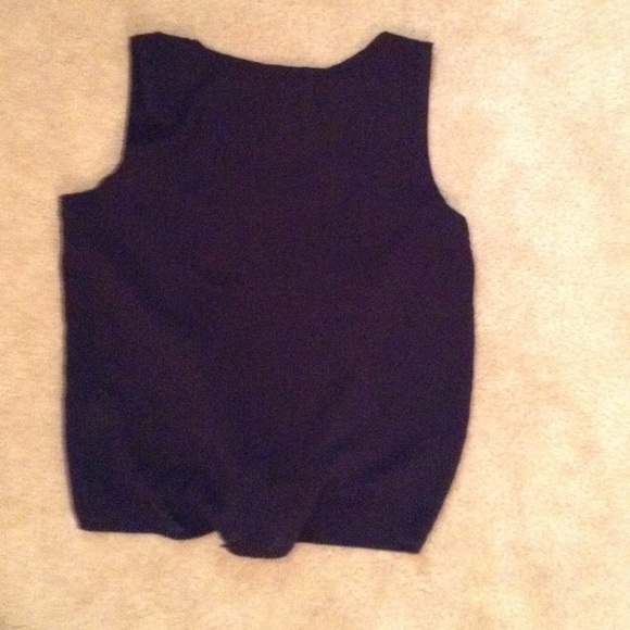 Top - Picture 2 of 2