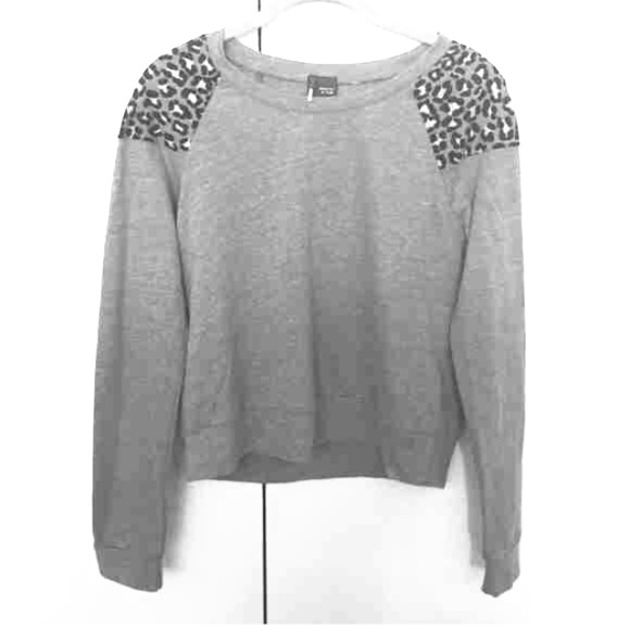 Sparkle&Fade grey cheetah crewneck