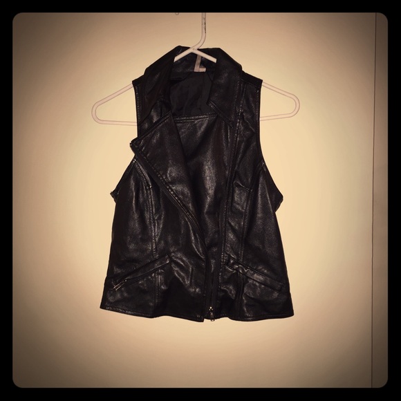 Leather vest - Picture 1 of 1